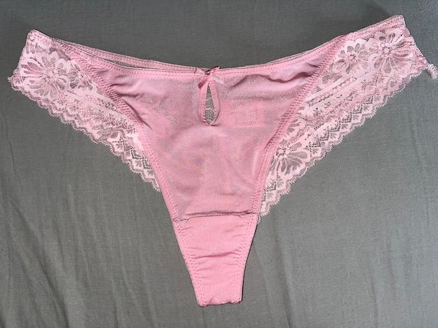 String Hunkemoller Roze