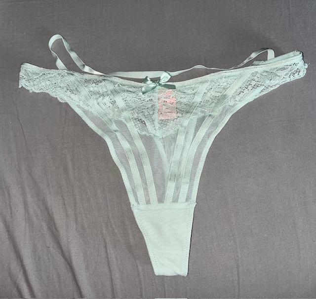 String Hunkemoller Mintgroen